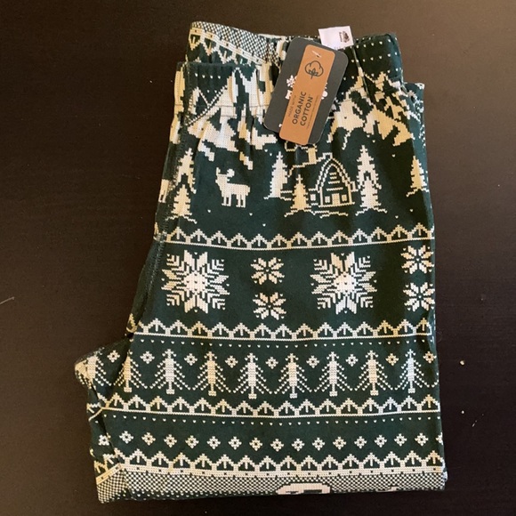 Roots women’s winter wonderland Panama top and pants - Picture 4 of 6